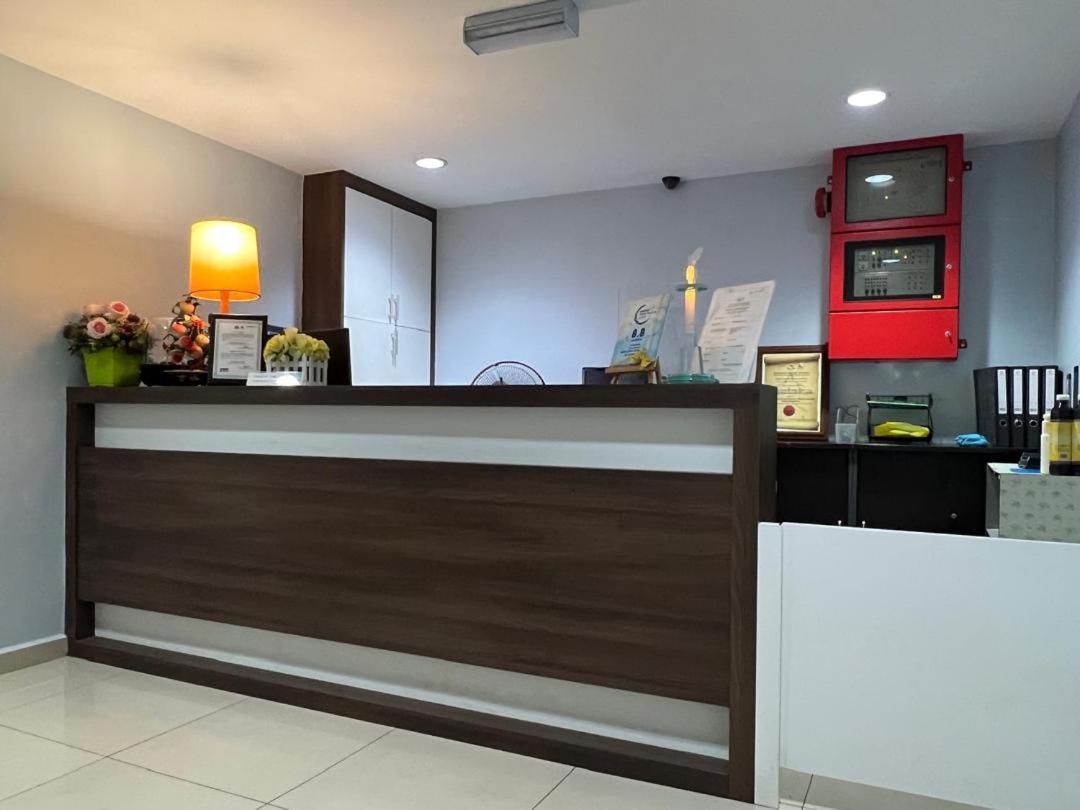 M Straits Hotel Malacca Exteriör bild